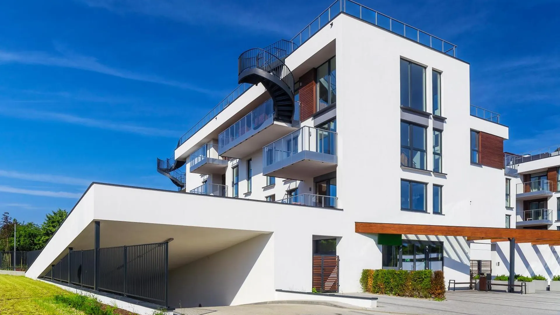 Sun&Sea - Tremare Residence contacts